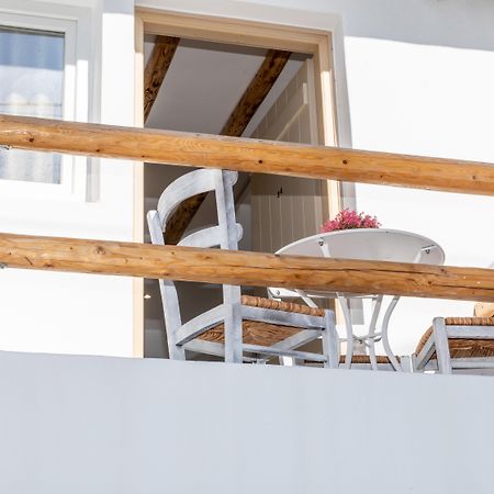 Depis Luxury Suites Naxos City ภายนอก รูปภาพ