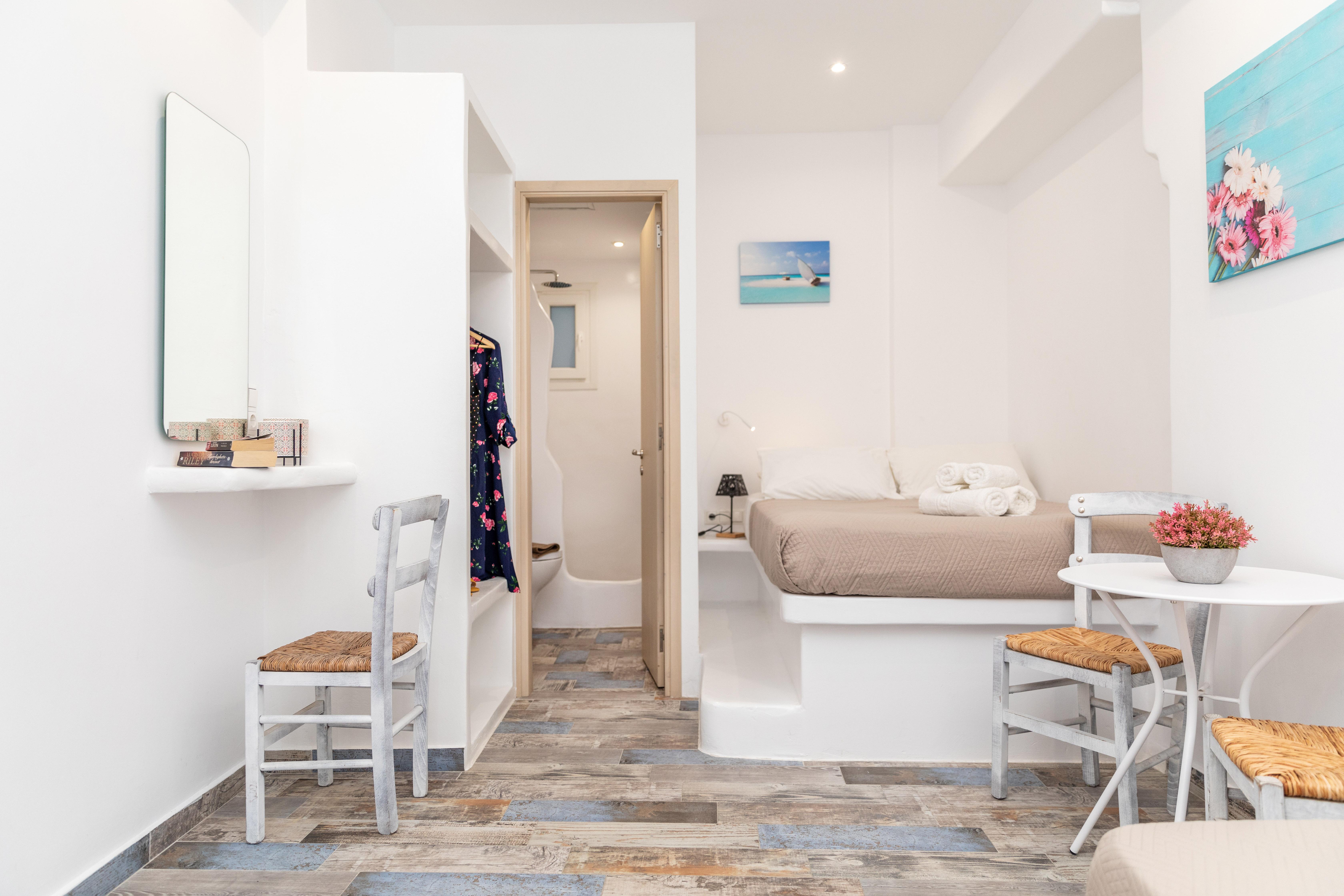 Depis Luxury Suites Naxos City ภายนอก รูปภาพ
